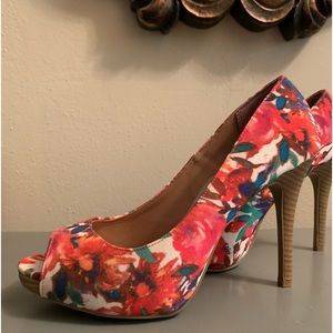 Christian Siriano  open toe floral pumps